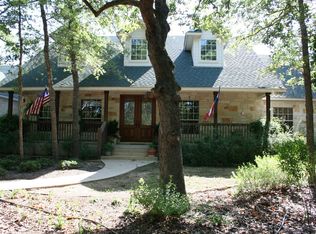517 Arbors Cir, Elgin, TX 78621