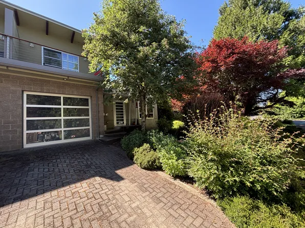 911 Rogers St SW, Olympia, WA 98502