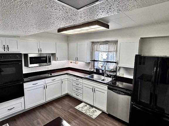 3rd image of 751 North St