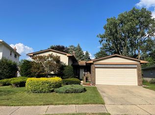 7244 Hillsboro Dr, Canton, MI 48187