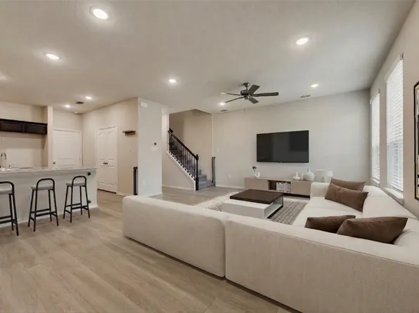 2224 Davenport Dr, Denton, TX 76207