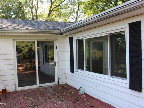 4th image of 6986 Baumhoff Ave NW