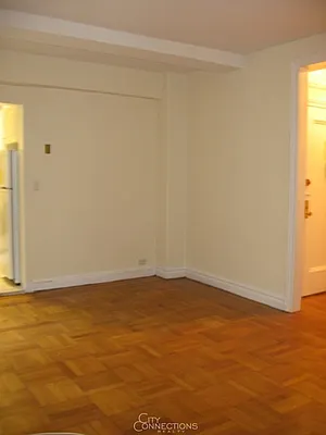 Rented by City Connections Realty | media 15