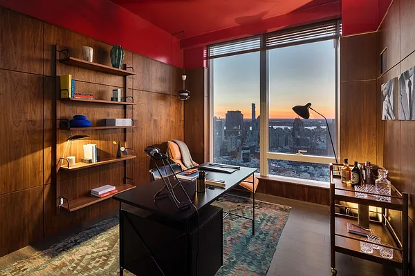 Sold by Extell Marketing Group | media 7