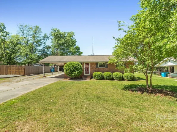 806 Cone Ave, Pineville, NC 28134