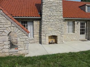 2341 Darby Creek Dr, Galloway, OH 43119