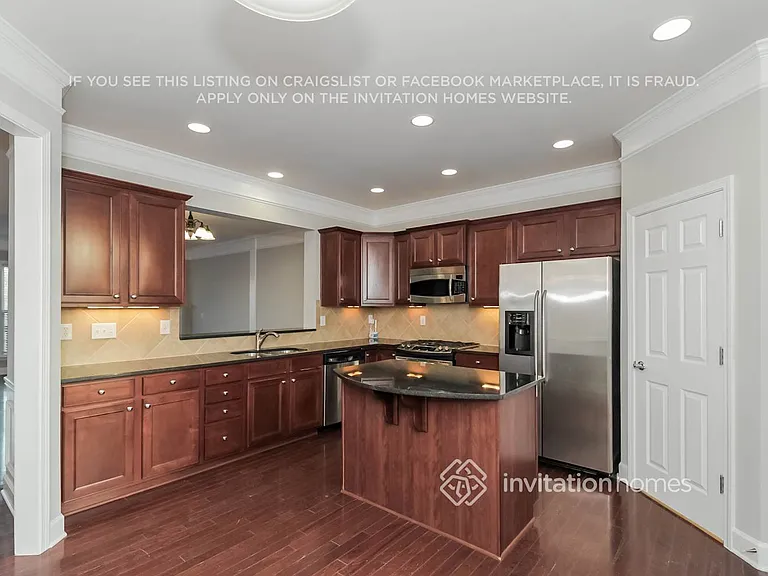 4857 Colchester Ct SE — Photo 6