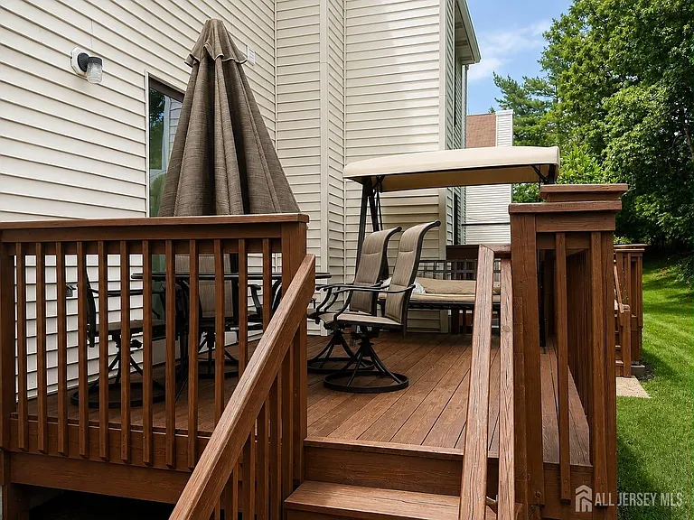 1805 Deerfield Dr — Photo 16