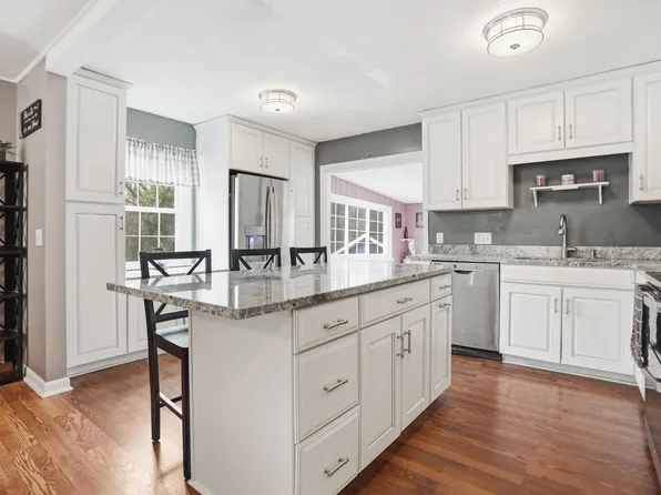 32 Gentes Road, Essex Junction, VT 05452