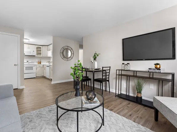 234 Low St APT 16, Newburyport, MA 01950