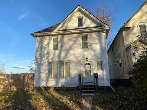 1194 Albemarle St, Saint Paul, MN 55117