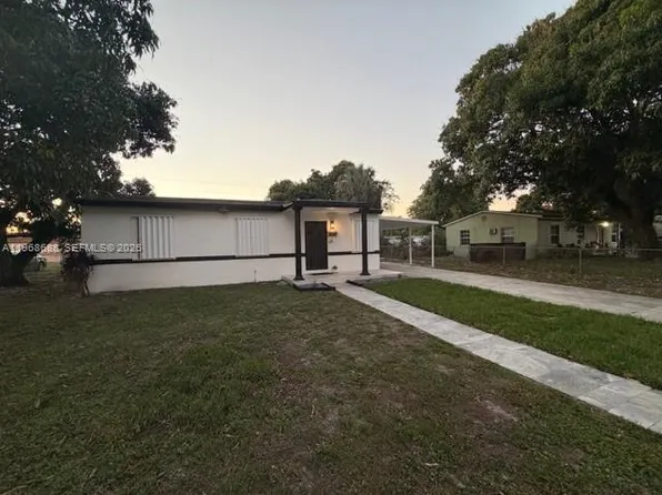 16340 NW 17th Ct, Miami Gardens, FL 33054