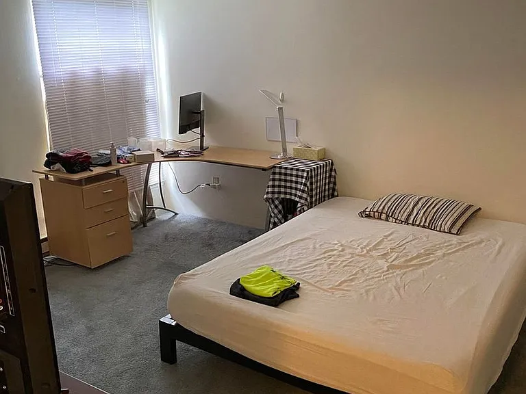 University Park Apartments near Cornell University — Photo 809