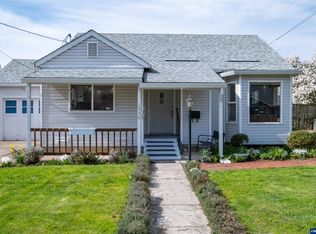 1530 Takena St SW, Albany, OR 97321