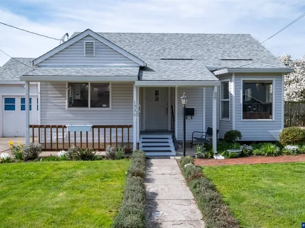 1530 Takena St SW, Albany, OR 97321