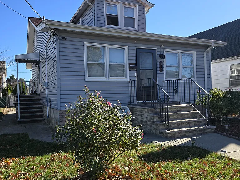 32 Ligham St #2 — Photo 1