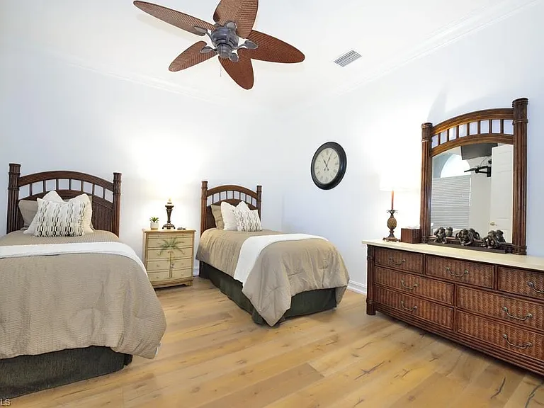 20057 Saraceno Dr — Photo 14