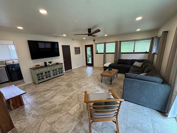 3rd image of 316 Makani Rd