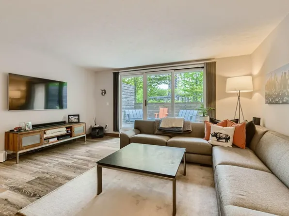 1200 Nicollet Mall APT 218, Minneapolis, MN 55403