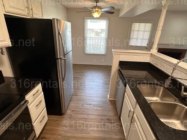 869 N Nims St #5, Wichita, KS 67203
