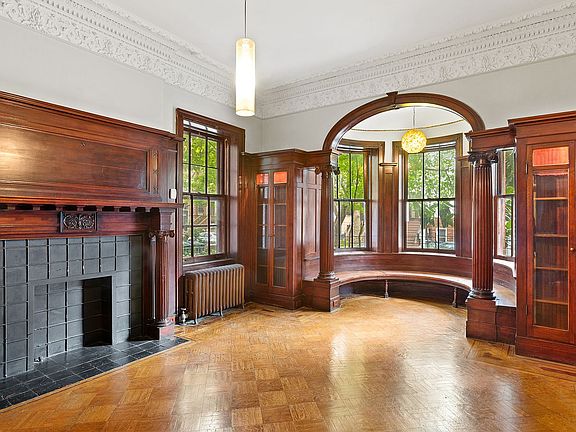4th image of 851 Park Pl #2