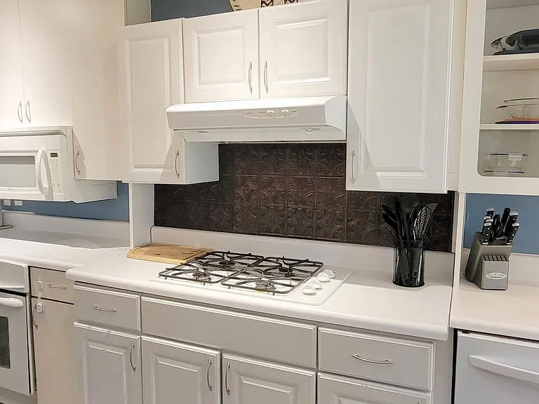709 James Ave — Photo 5