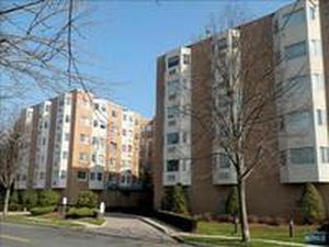 290 Anderson St APT 2K, Hackensack, NJ, 07601