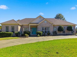 1703 N Lincoln St, Cabot, AR 72023