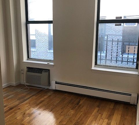 2nd image of 135 W 24th St Floor 5