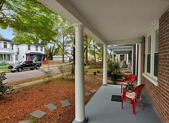 3rd image of 3508 Moody Ave