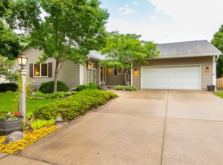 1526 Reagan Dr, Ames, IA 50010