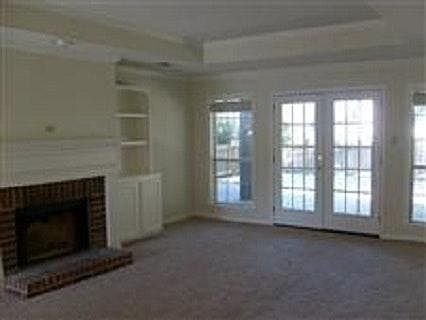 Living Area/Fire Place
