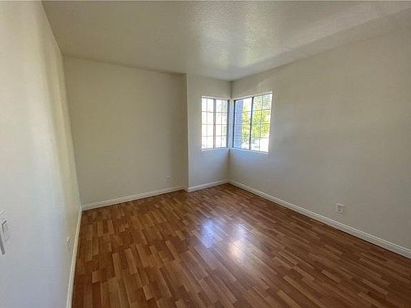 2nd image of 1089 Baker Ct