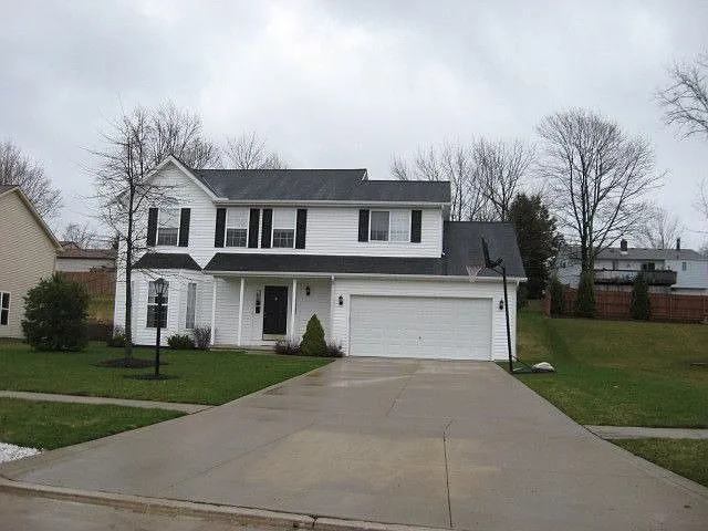 1571 Troon Ave photo 1
