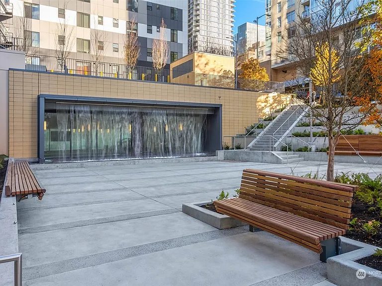 800 Columbia St #1203 — Photo 22