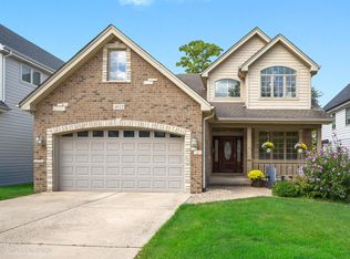 4512 Wilson Ave, Downers Grove, IL 60515