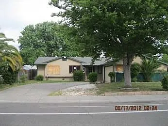 2147 68th Ave photo 1