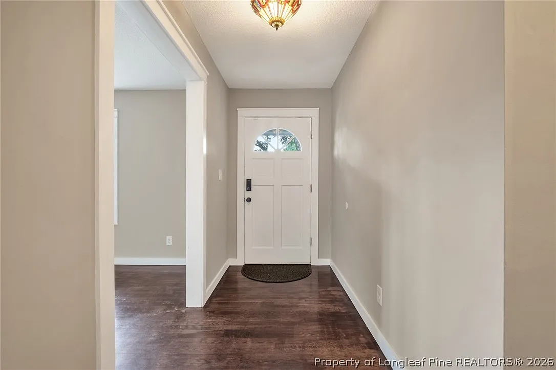 4 bed, 2.0 bath, 1550 sqft, $1,900 — Photo 4