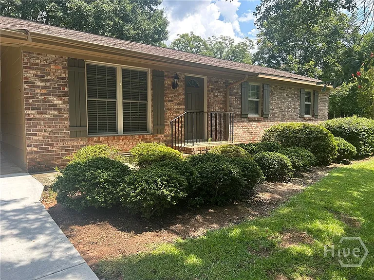 1020 Tuxedo Ln — Photo 4