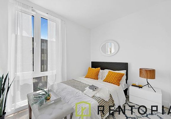 4th image of 2175 Bergen St #4Z