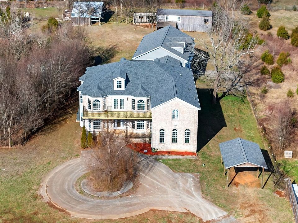 1st image of 1463 Vesta Rd #B