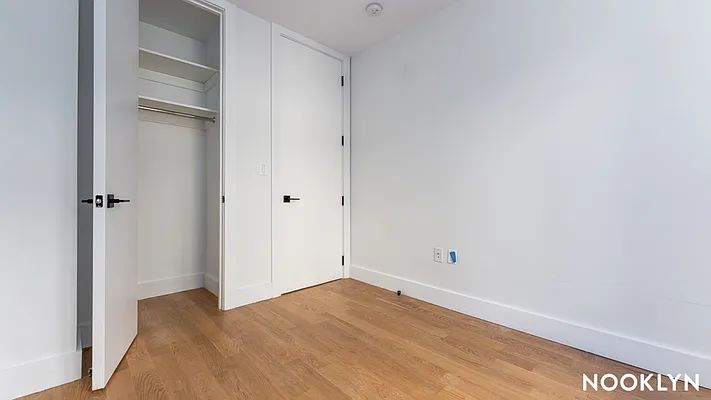 Rented by Nooklyn NYC LLC | media 71