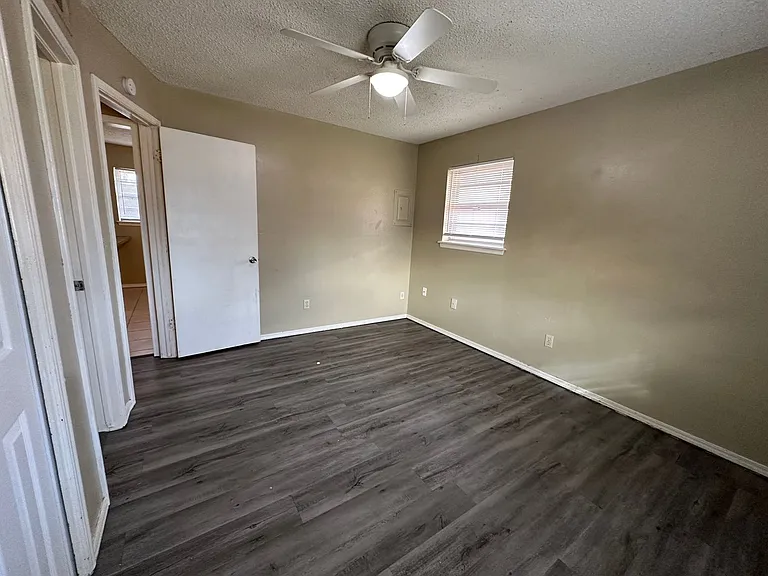 621 Lotus Ave — Photo 14