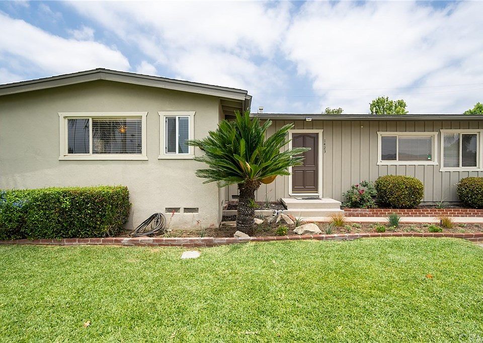 1st image of 1423 E Rowland Ave