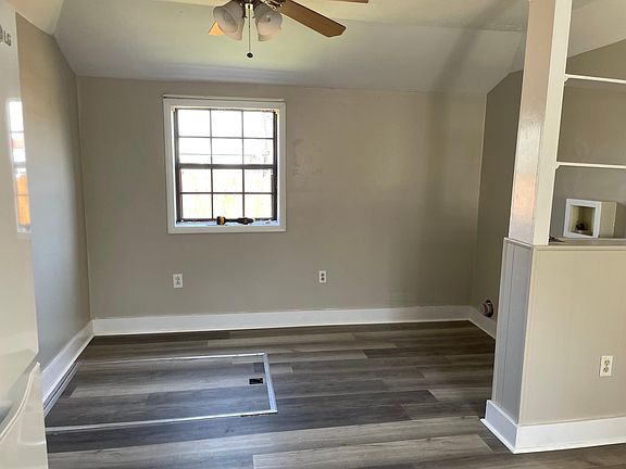 4th image of 216A N Main St