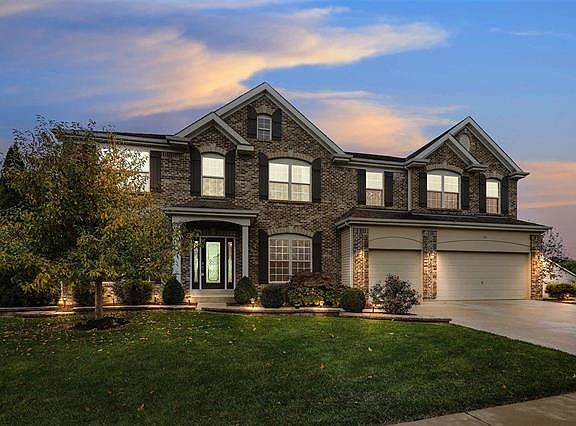 505 Olde Court Road, St. Charles, MO