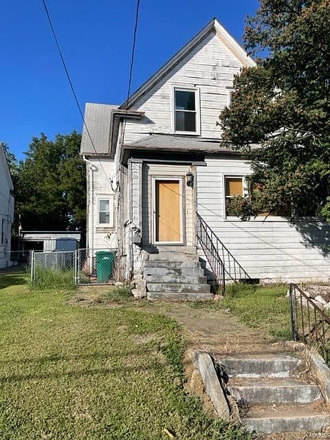 1st image of 2035 Switzer Ave