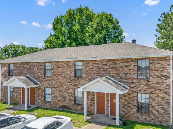 365 Peabody Dr, Clarksville, TN 37042