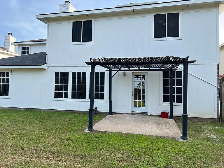 2500 Sierra Dr — Photo 15