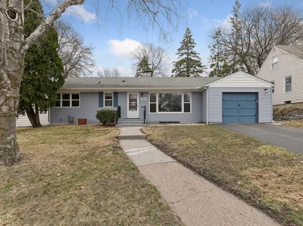 1947 Yorkshire Ct, Saint Paul, MN 55116